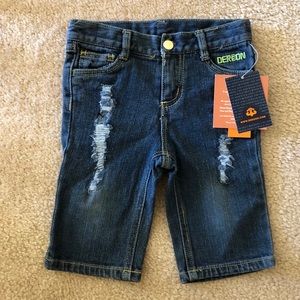 NWT Dereon Bermuda Shorts